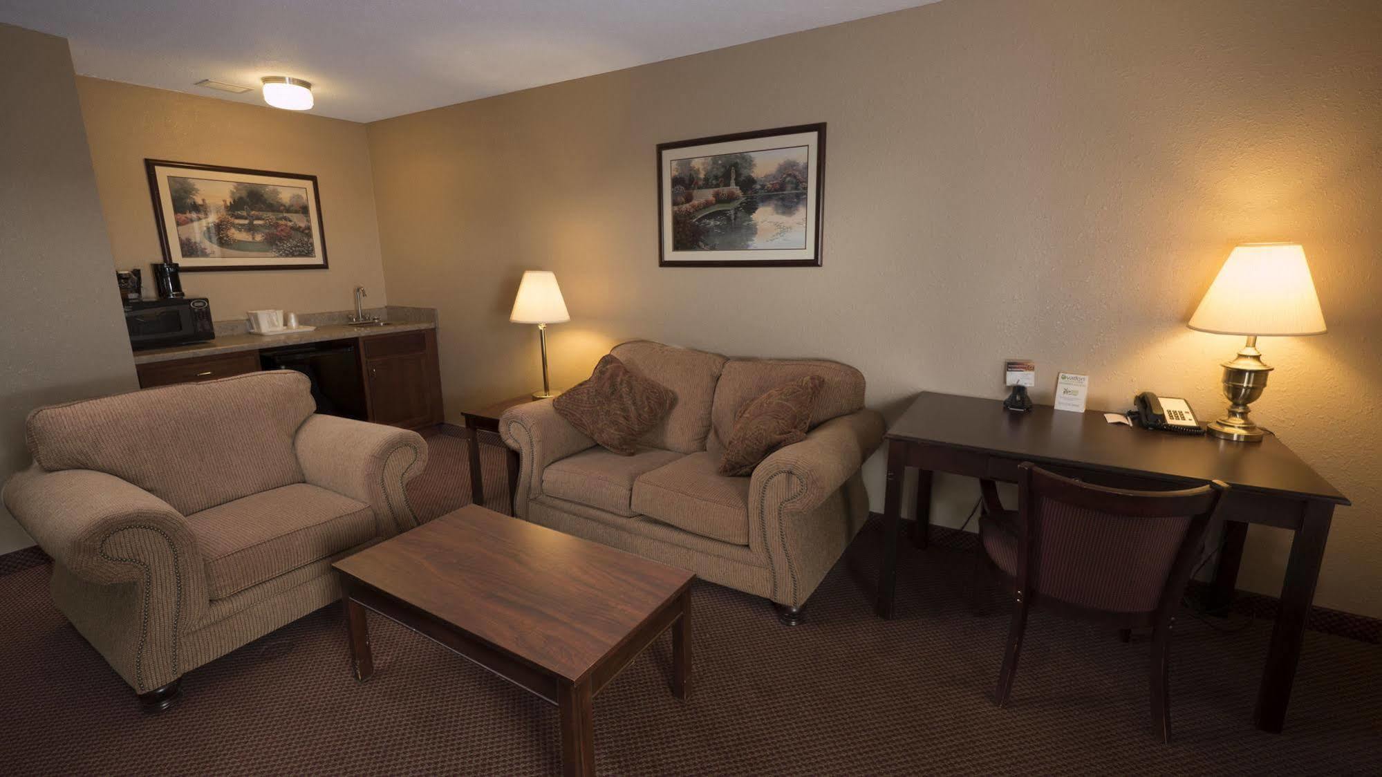 Moberly Inn & Suites Luaran gambar